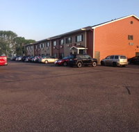 Asteria Inn and Suites New Richmond - Hotels Santiago