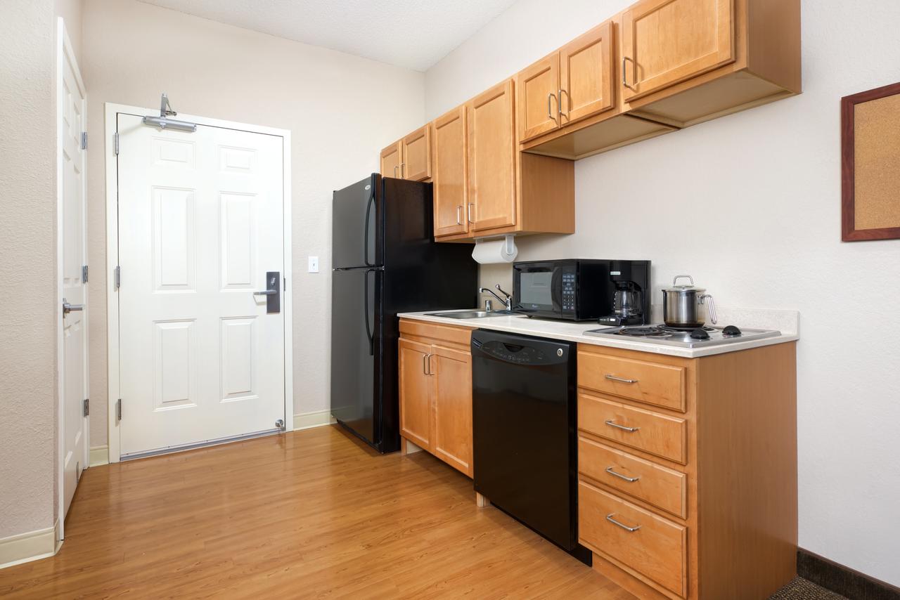 Candlewood Suites Kenosha - thumb 9