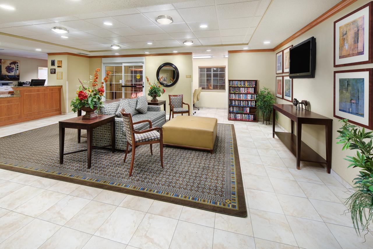 Candlewood Suites Kenosha - thumb 15