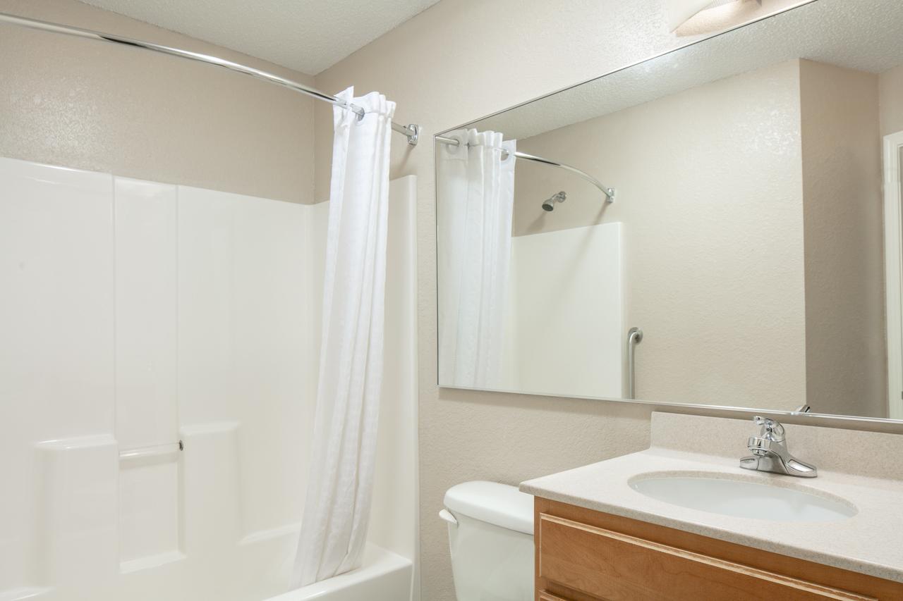 Candlewood Suites Kenosha - thumb 8
