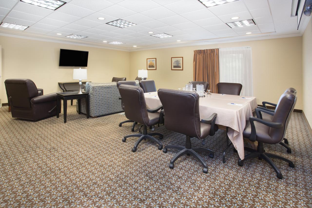 Candlewood Suites Kenosha - thumb 19