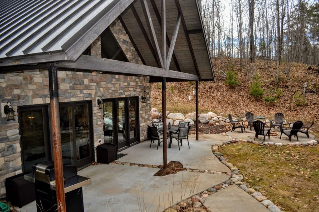 Mitten Lake Hideaway Home - thumb 31