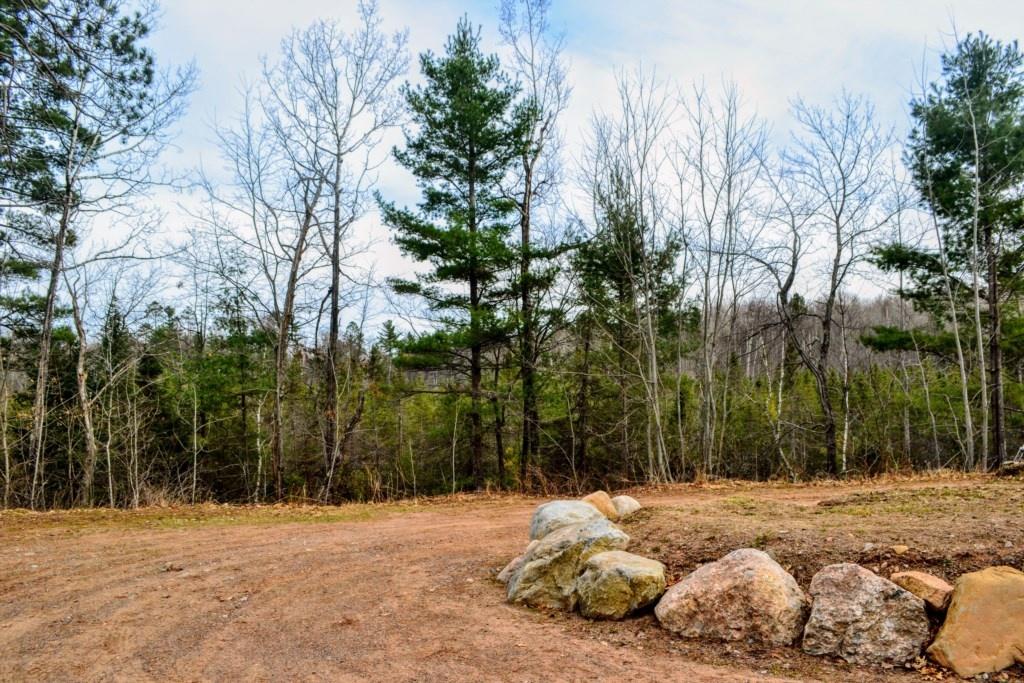 Mitten Lake Hideaway Home - thumb 11