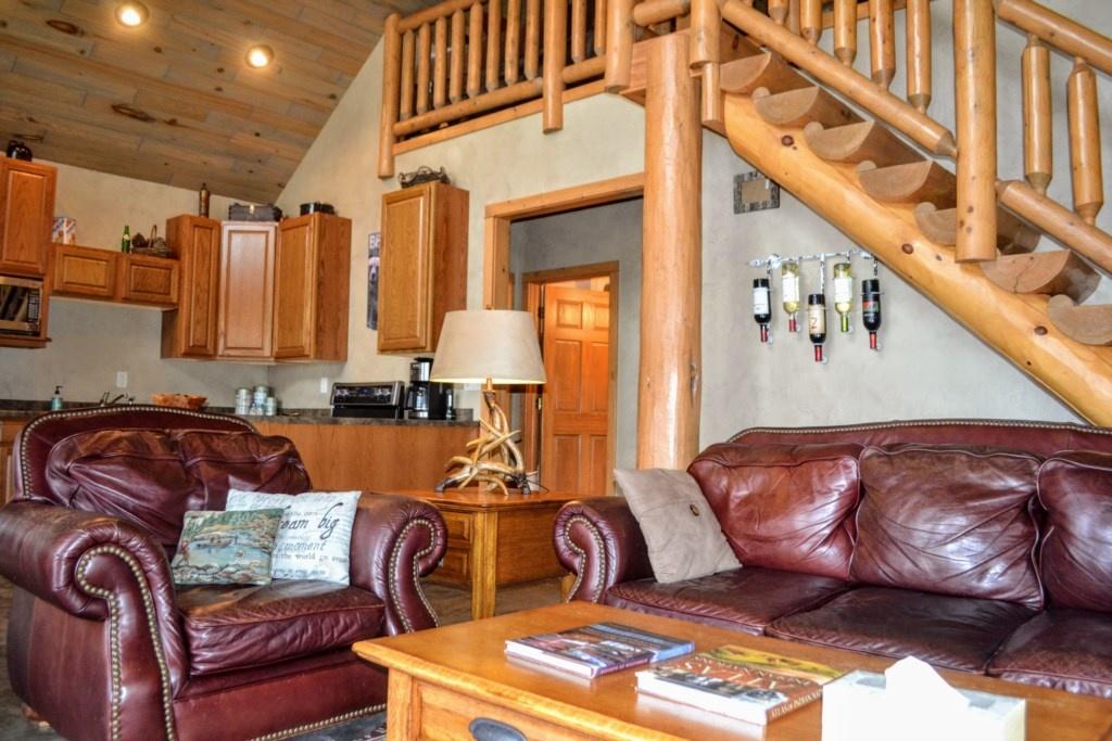 Mitten Lake Hideaway Home - thumb 2