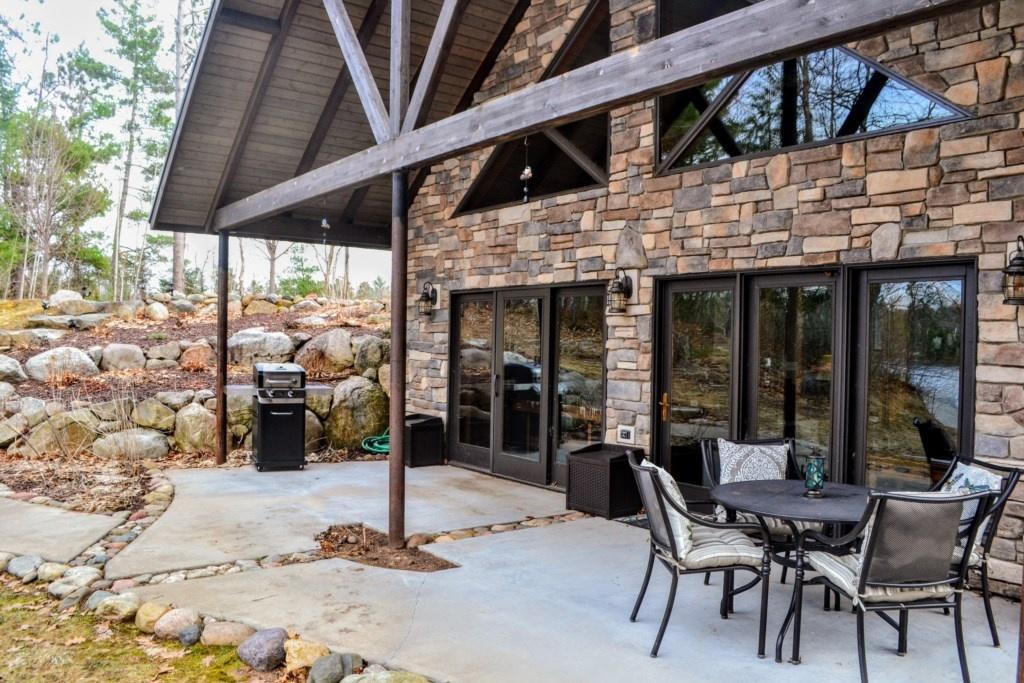 Mitten Lake Hideaway Home - thumb 32