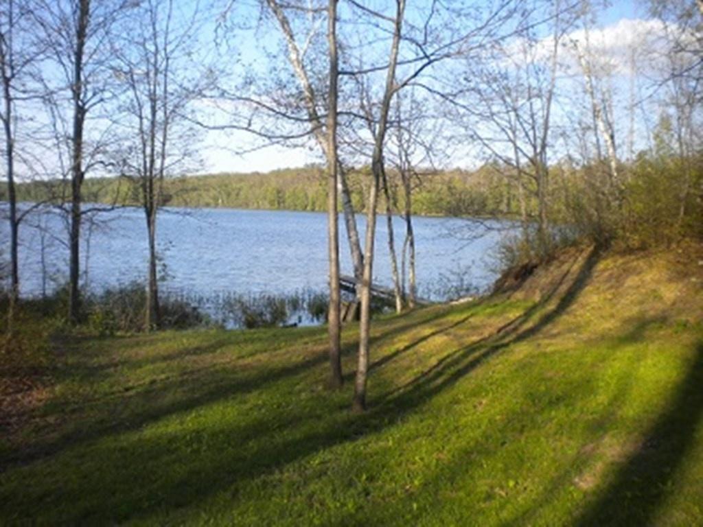 Mitten Lake Hideaway Home - thumb 17