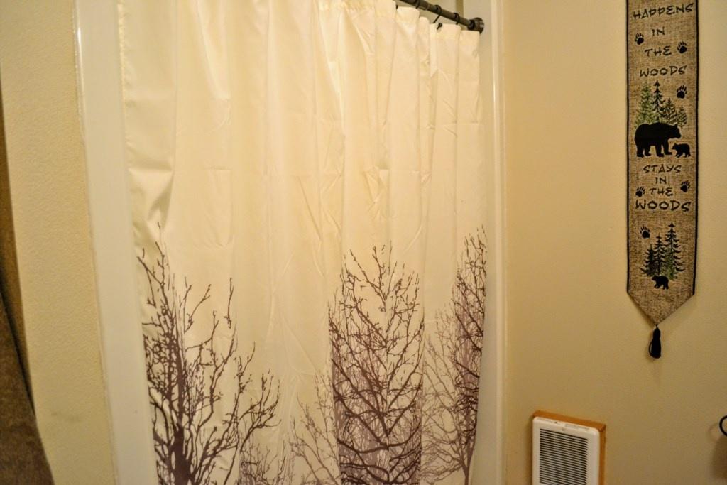 Mitten Lake Hideaway Home - thumb 22