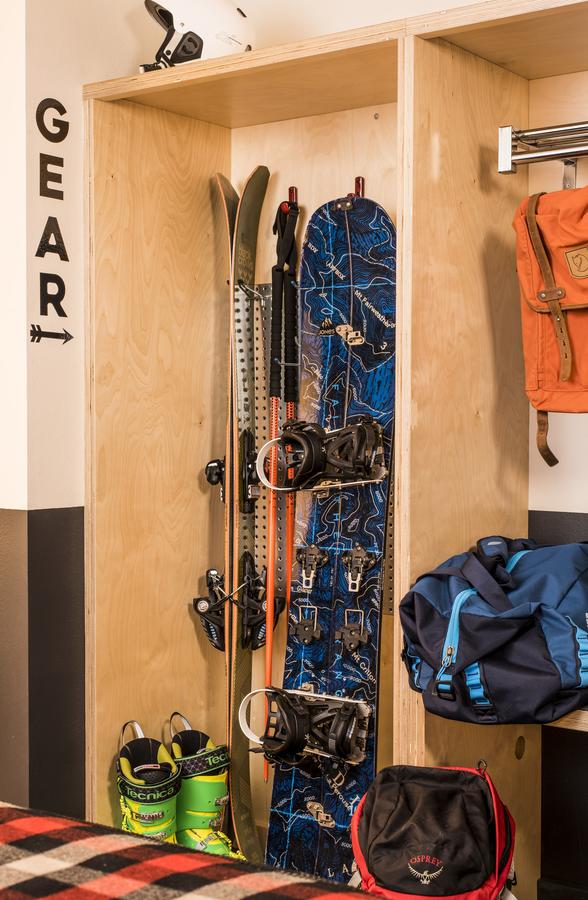 Mountain Modern Motel - thumb 17