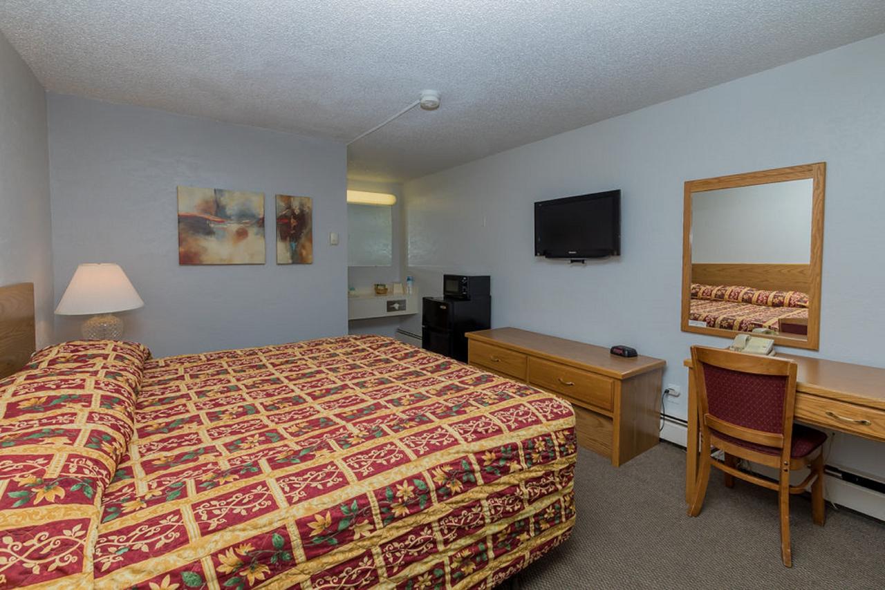 Motel 8 Rock Springs - thumb 9