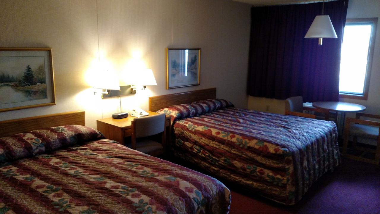 Beartooth Inn - thumb 5
