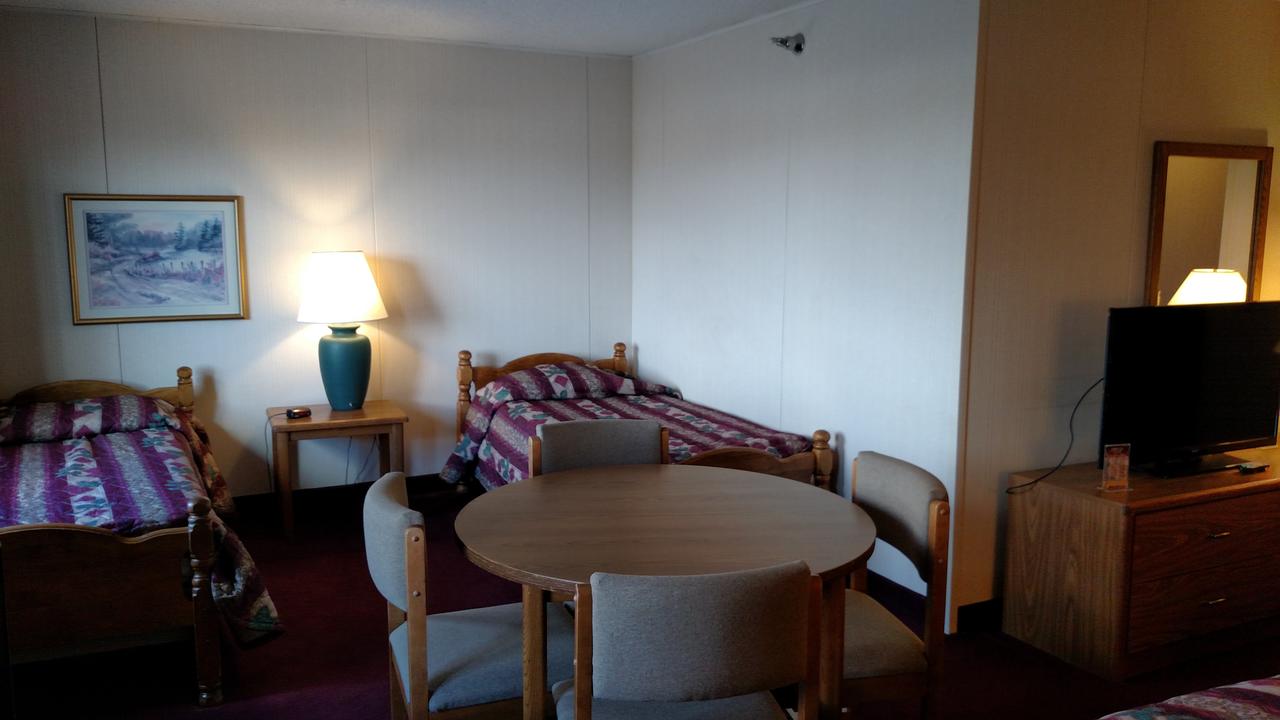 Beartooth Inn - thumb 18