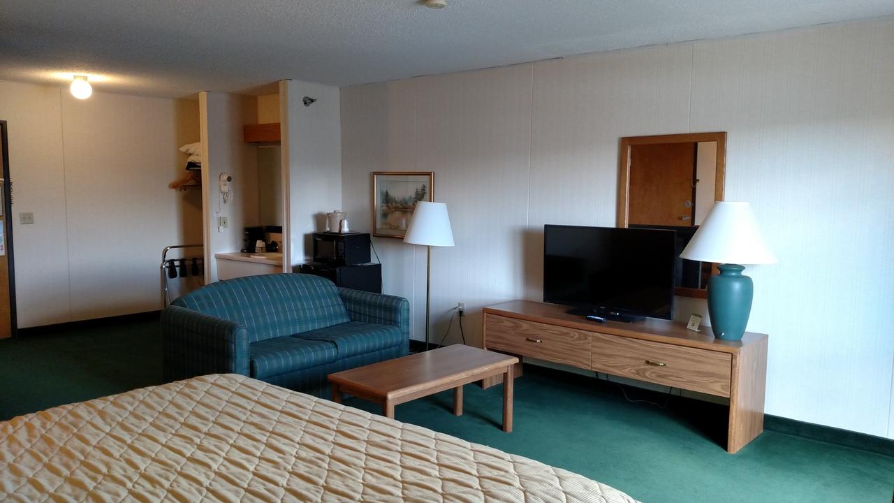 Beartooth Inn - thumb 12
