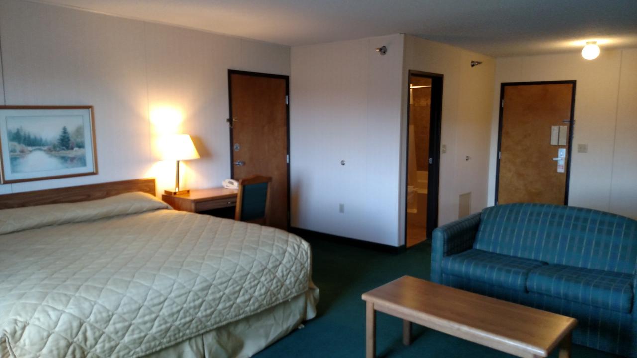 Beartooth Inn - thumb 9