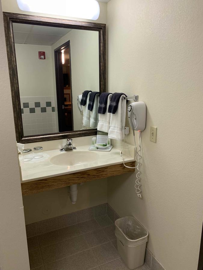 AmericInn By Wyndham Cody - thumb 8