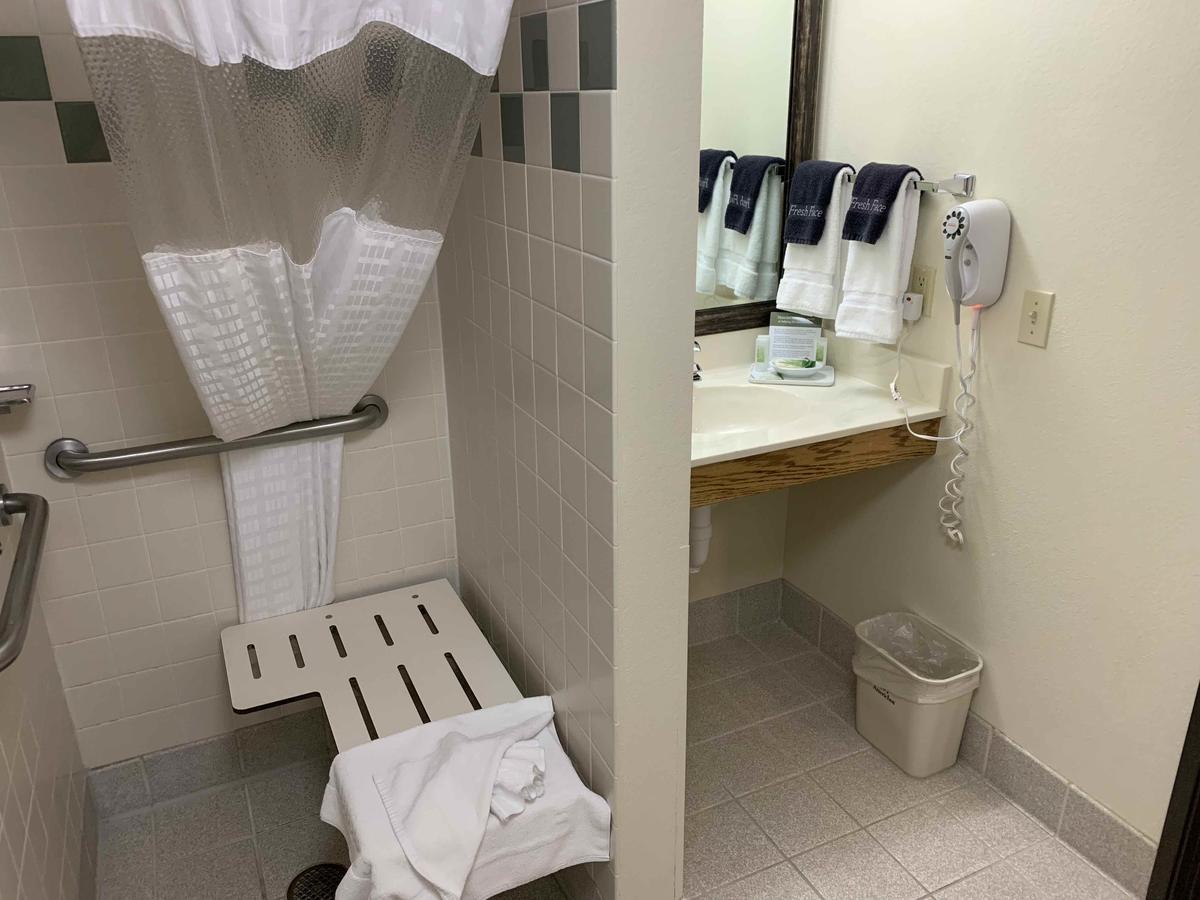 AmericInn By Wyndham Cody - thumb 10