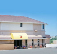 Super 8 by Wyndham Casper West by the River - Tourism Bookings