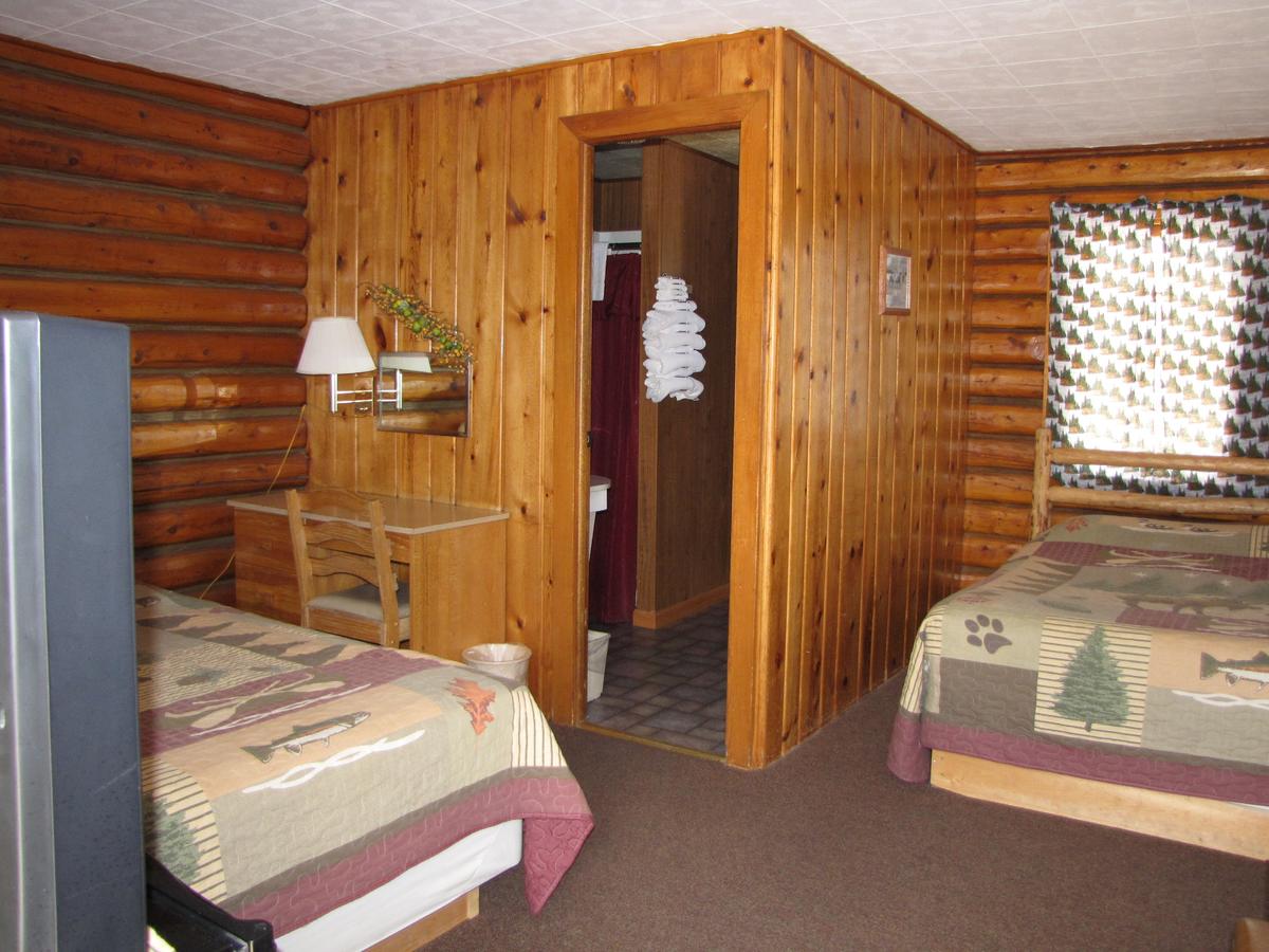 Blue Gables Motel - thumb 1