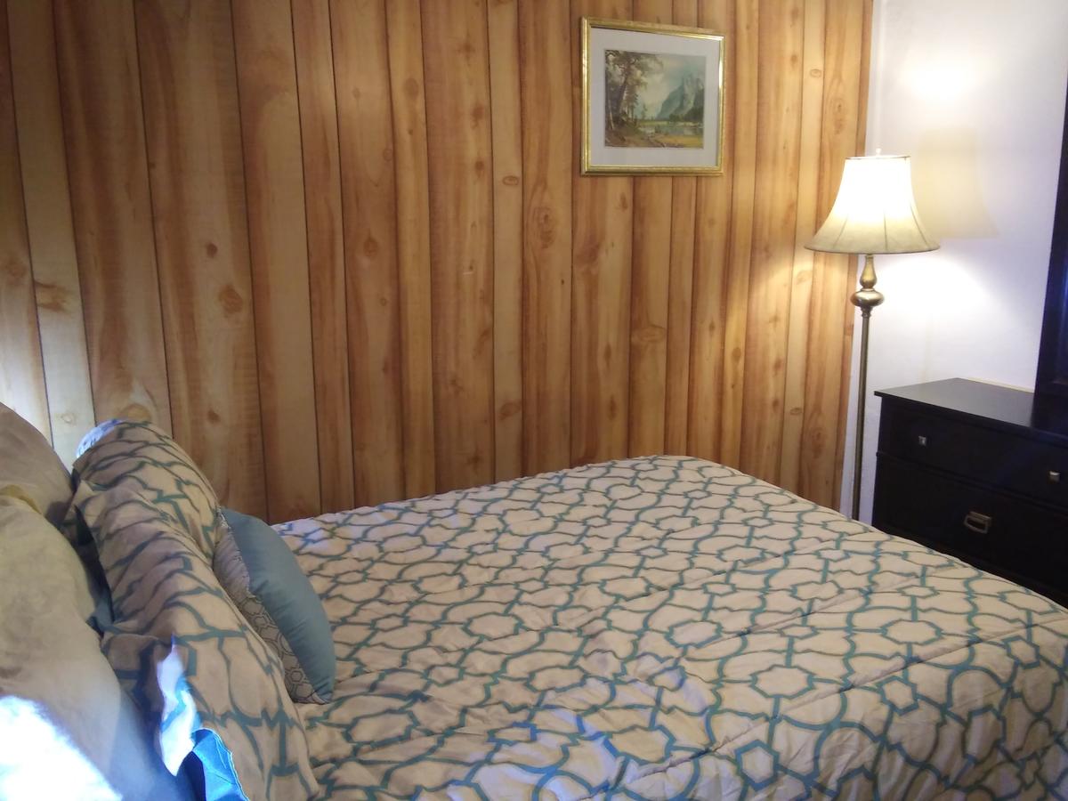 137 1/2 W. 1st St - thumb 20