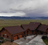 Log Ranch Home  Horse Boarding - Tourism Bookings