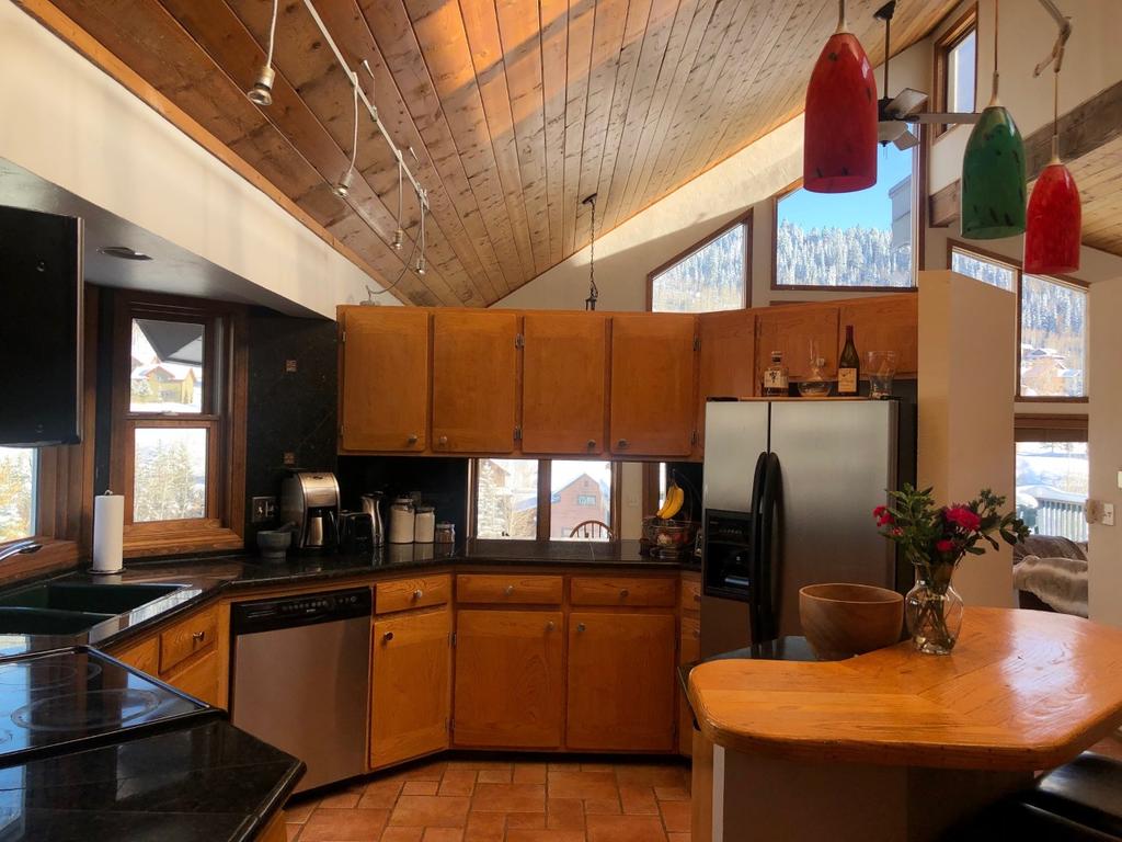 1013 - Stunning Single Family Mountain Retreat And Dog Friendly!! - thumb 2
