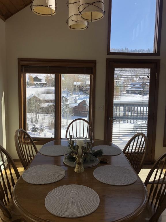 1013 - Stunning Single Family Mountain Retreat And Dog Friendly!! - thumb 3