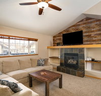 1018 3 Bed 3 Bath Mountain Townhome - USA Accommodation