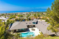 1141 Family Tides Four Bedroom Home USA Accommodation