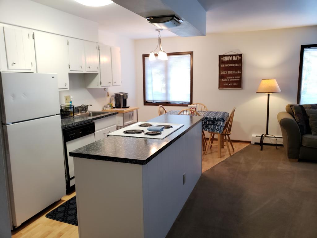 1772 Chateau Claire At Lake Dillon - Best Central Location For Summit Ski Areas - FREE Bus Route - thumb 1