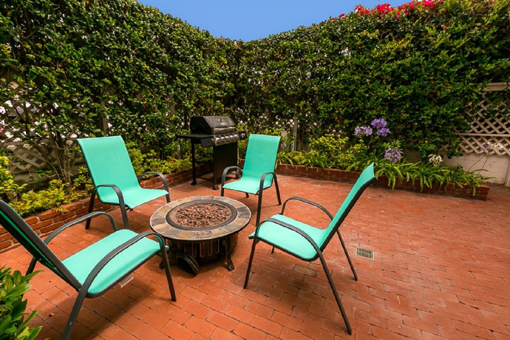 212ROS - Beachfront Bliss IV One-Bedroom Apartment - thumb 3