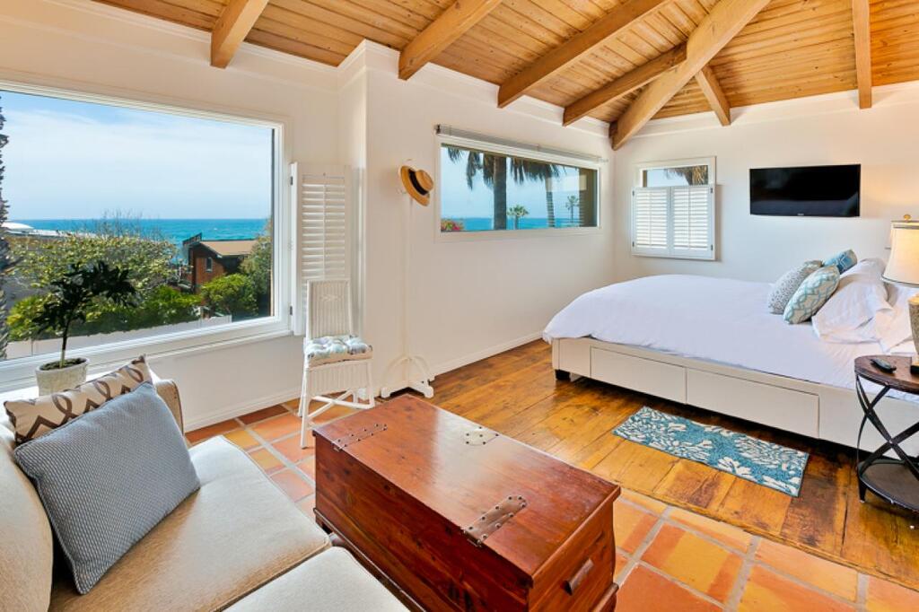 232 - Spanish Palms - thumb 0