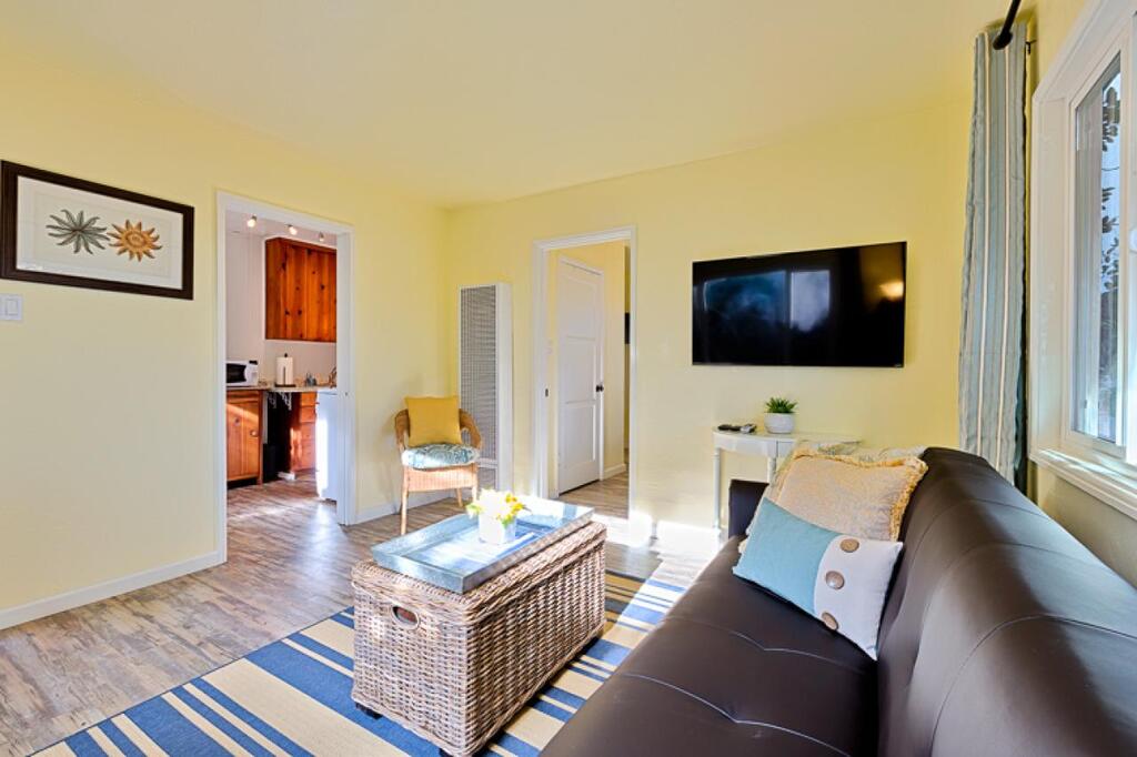 242 - Sea Star Cottage - thumb 1