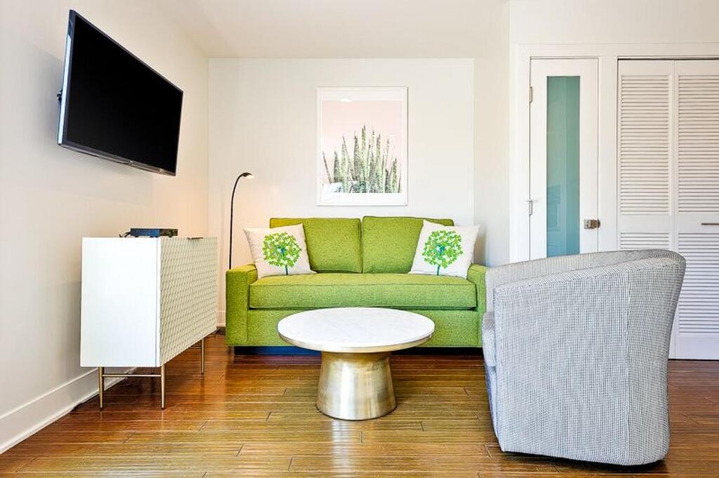 247B-Kolmar Casita - thumb 2