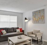 2 Beautiful 2BR1Bath  FREE PARKING  Outdoor living room - USA Accommodation