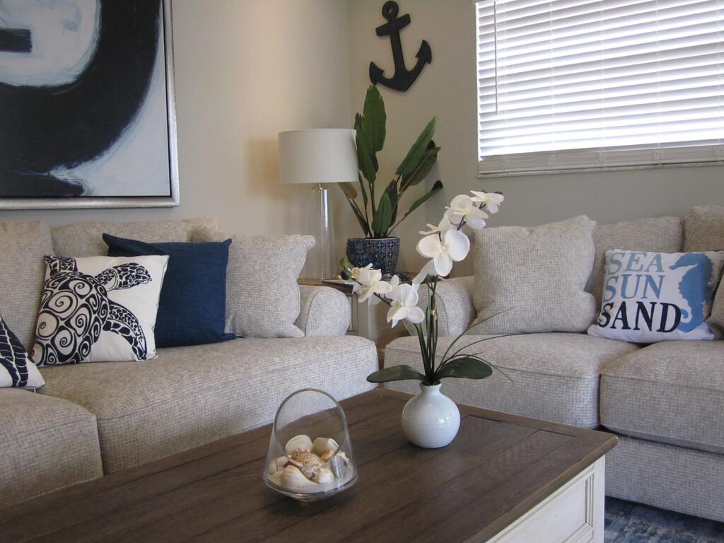 3 Anchorage Retreats - thumb 1