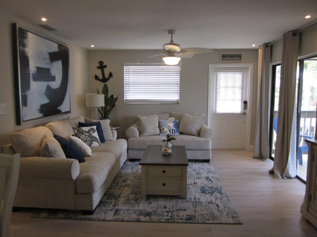 3 Anchorage Retreats - thumb 0