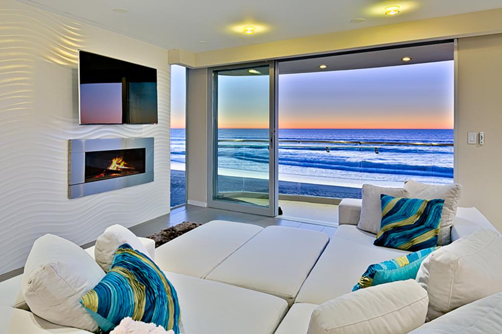 3415 - Beauty On The Beach Seven-Bedroom Holiday Home - thumb 1