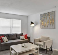 3 Beautiful 2BR1Bath  FREE PARKING  Outdoor living room - USA Accommodation