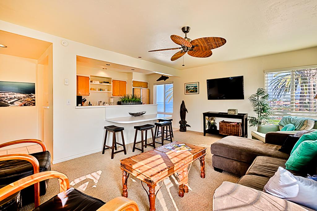 503 - Charming La Jolla Village Condo W/Endless Ocean Views Two-Bedroom Apartment - thumb 3