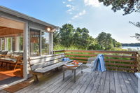 914 - On Follins Pond A Tourism Bookings