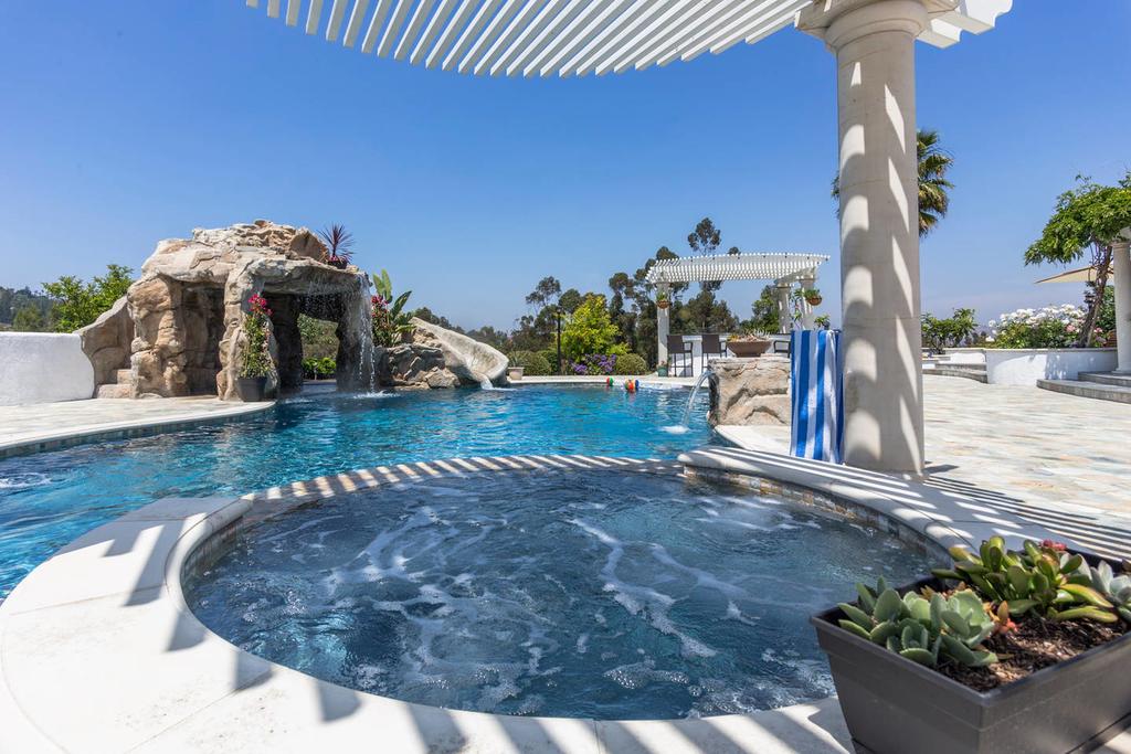 $699 SALE! LUXURY VILLA W/ POOL, HOT TUB & MORE! - thumb 0