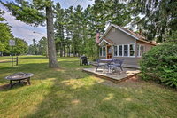 'Bayview Cottage' Suttons Bay Cottage with Fire Pit Hotels Santiago