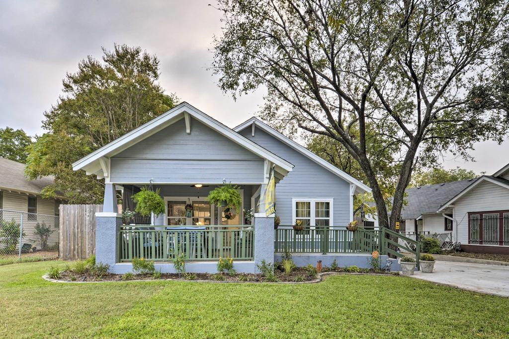 Bearadise Bungalow Near Baylor & The Silos! - thumb 0