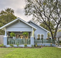 Bearadise Bungalow Near Baylor  The Silos - USA Accommodation