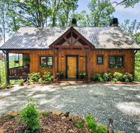 'Buffalo Trace Cabin' with Panoramic Smoky Mtn Views - USA Accommodation