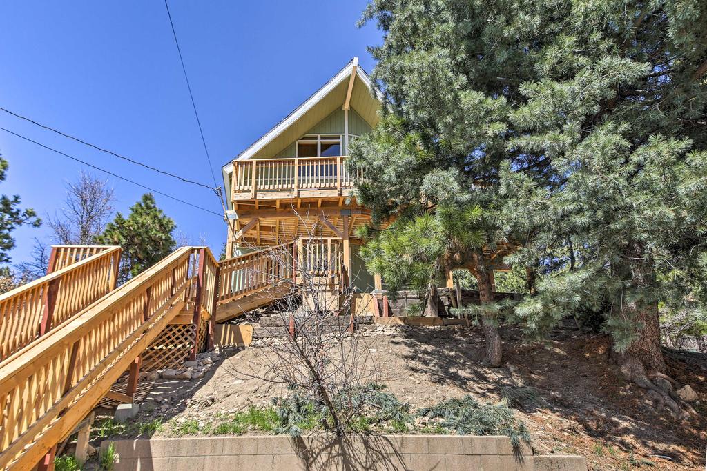 'Cabin In The Clouds' Romantic Running Springs Apt - thumb 2