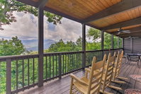 'Chateau Sur Lamont - ' Gatlinburg Cabin with Hot Tub Tourism Bookings
