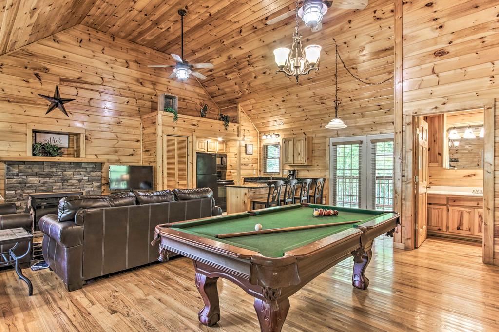 'Creekside Cottage' With Hot Tub, 1Mi To Pigeon Forge - thumb 0