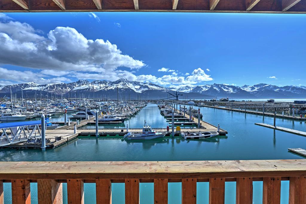 'Crow's Nest' Waterfront Seward Apt. W/Bay Views! - thumb 1