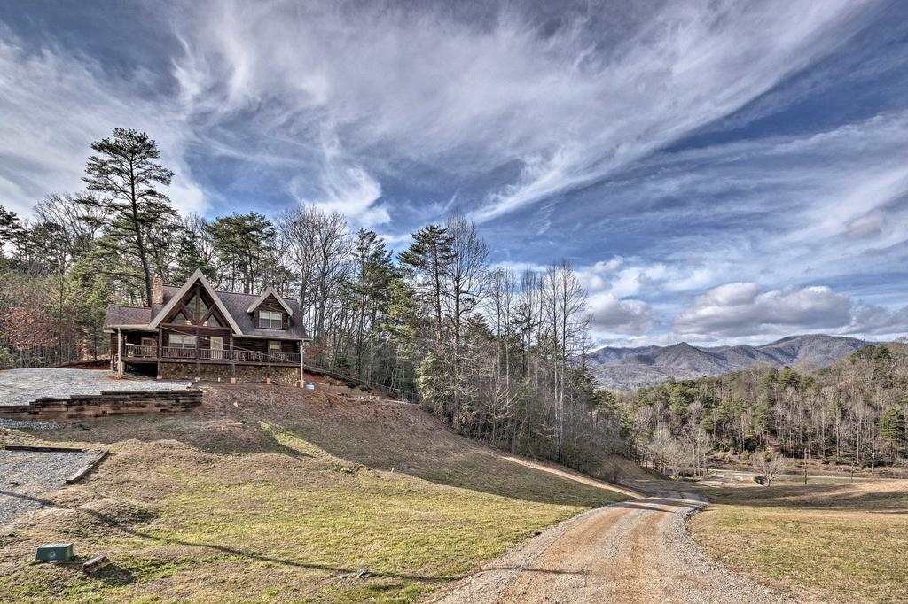 'Deep Creek Mountain Lodge' With Prvt Hot Tub & Views - thumb 2
