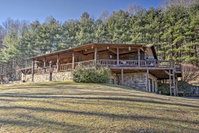 'Emerald Gate Farm' Cabin Nestled on 13 Acres Tourism Bookings